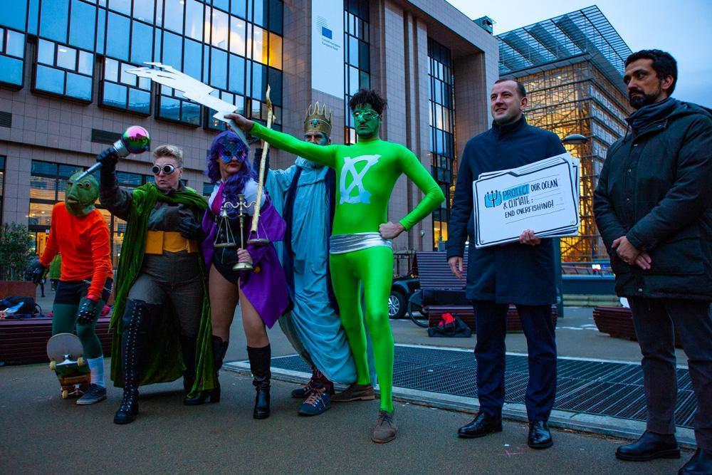 European Commissioner for Environment, Oceans and Fisheries Virginijus Sinkevičius meets Ocean Avengers