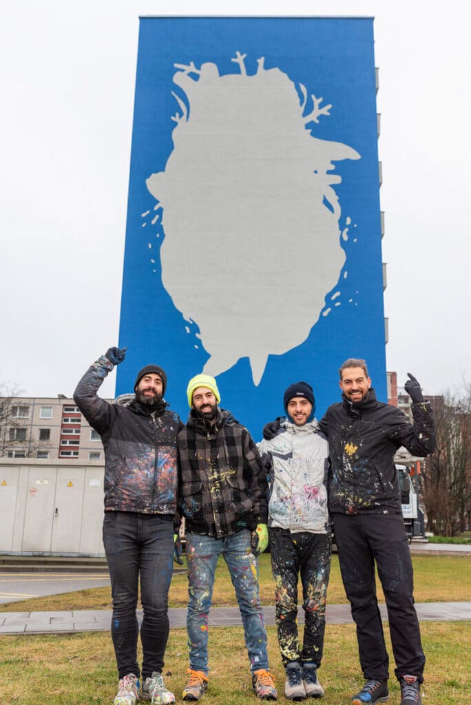 Work on Ocean Mural in Vilnius Commences